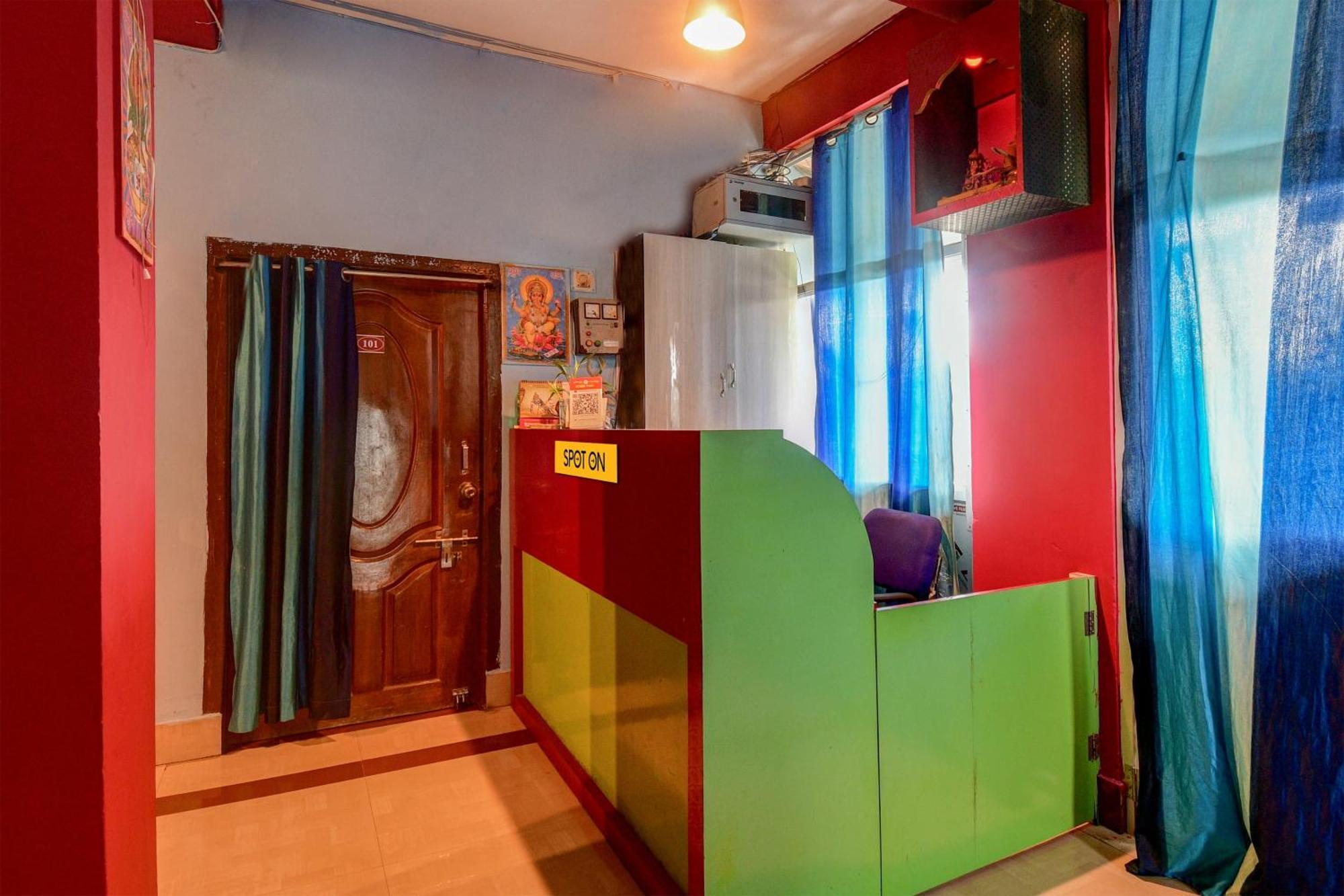 Oyo Flagship Pratikshya Guest House Baripada المظهر الخارجي الصورة
